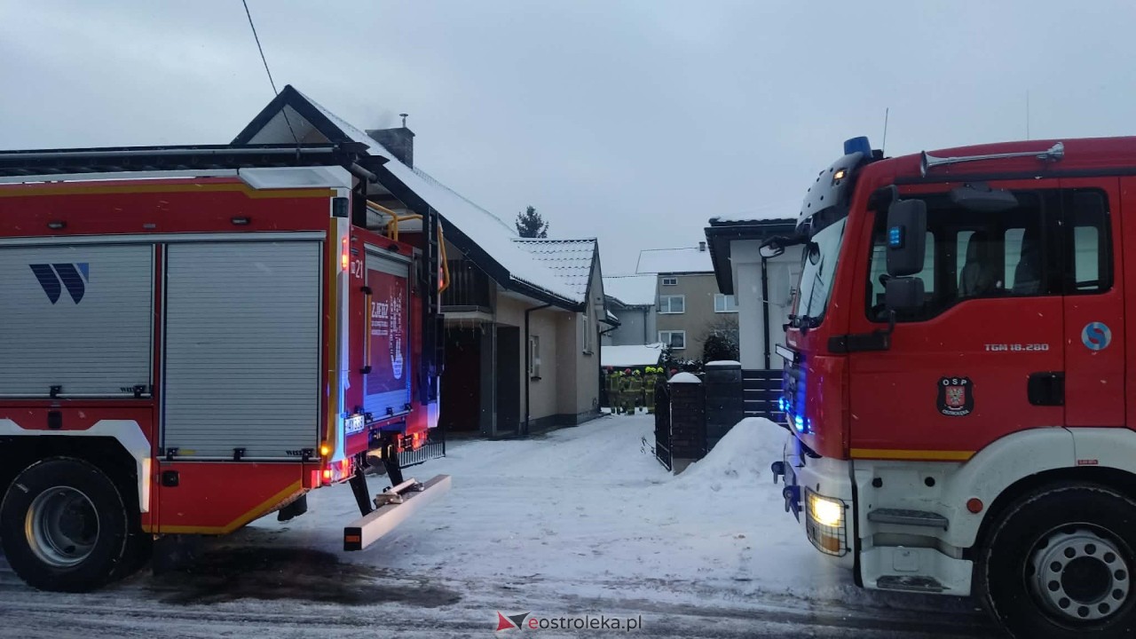 Pożar na Ogródkowej w Ostrołęce [10.01.2026] - zdjęcie #1 - eOstroleka.pl