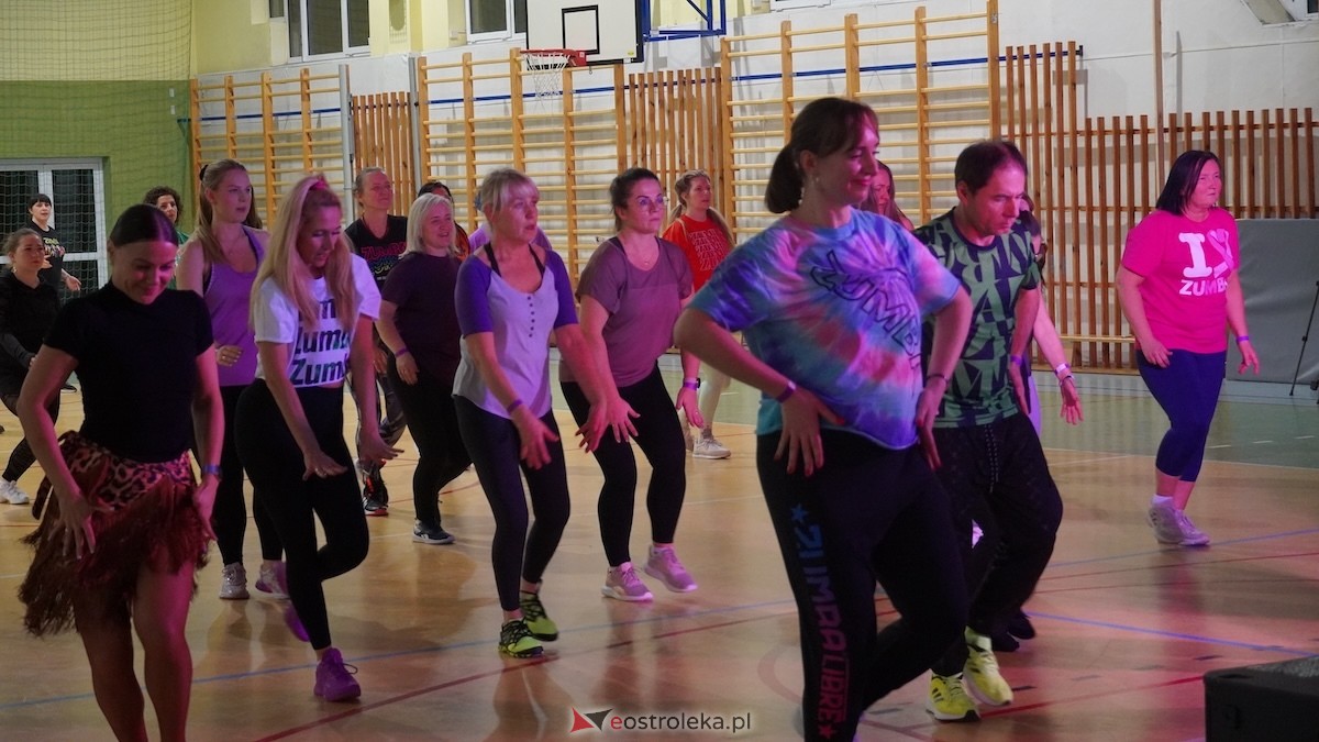 Ritmo A Mi - zumbowe otwarcie nowego roku [10.01.2026] - zdjęcie #67 - eOstroleka.pl