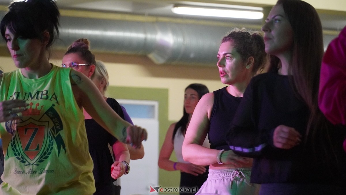Ritmo A Mi - zumbowe otwarcie nowego roku [10.01.2026] - zdjęcie #49 - eOstroleka.pl