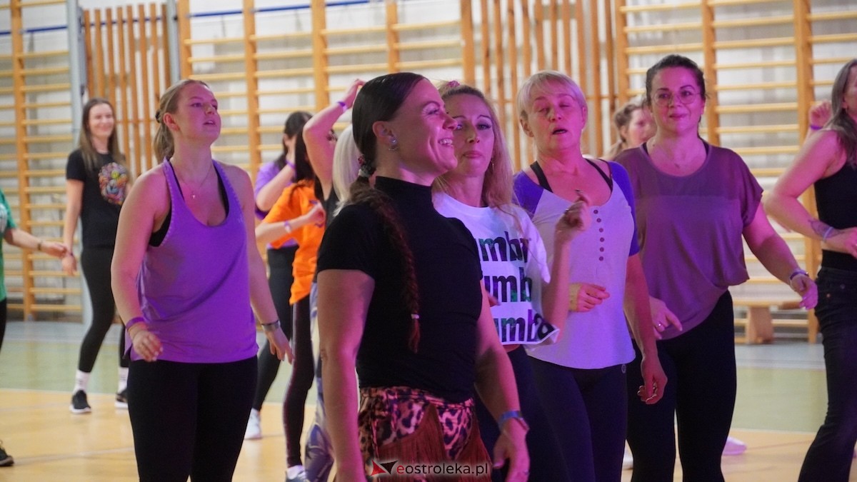 Ritmo A Mi - zumbowe otwarcie nowego roku [10.01.2026] - zdjęcie #32 - eOstroleka.pl