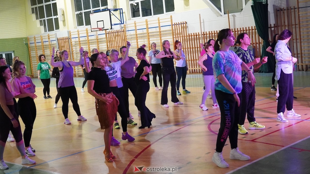 Ritmo A Mi - zumbowe otwarcie nowego roku [10.01.2026] - zdjęcie #31 - eOstroleka.pl