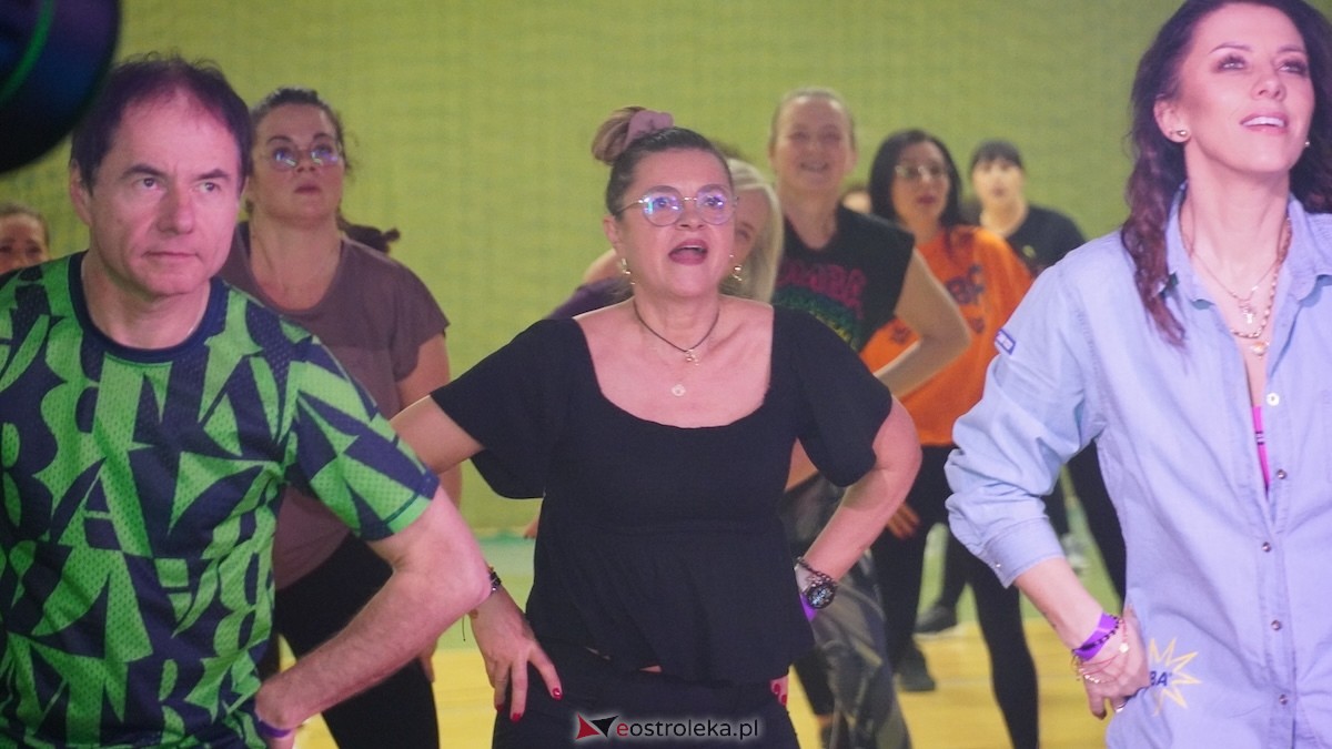 Ritmo A Mi - zumbowe otwarcie nowego roku [10.01.2026] - zdjęcie #23 - eOstroleka.pl