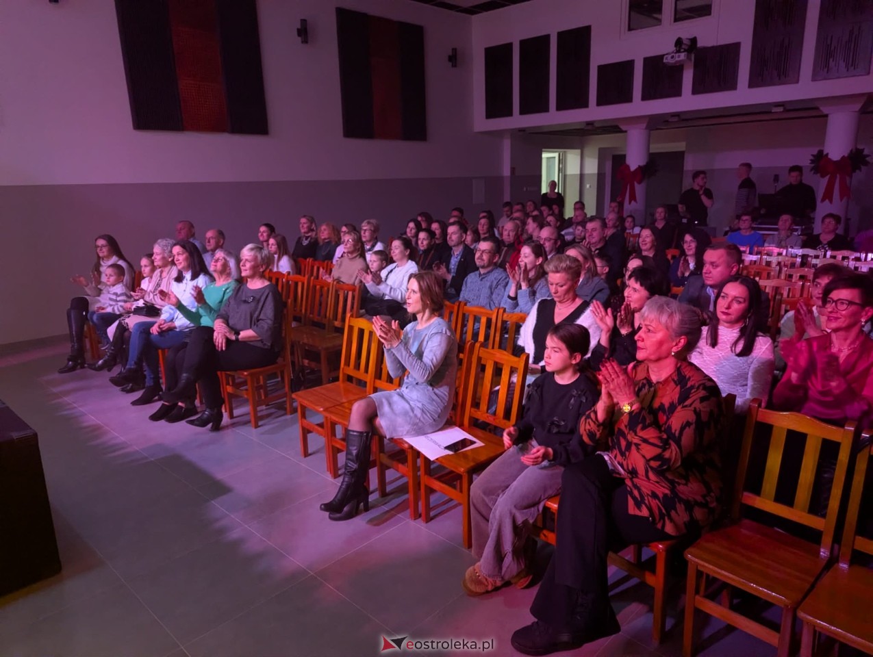 Koncert Kobiety polskiej estrady w CK-BiS [10.01.2026] - zdjęcie #37 - eOstroleka.pl