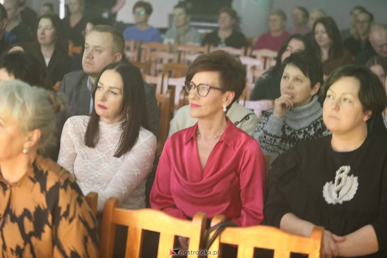 Koncert Kobiety polskiej estrady w CK-BiS [10.01.2026] - zdjęcie #35 - eOstroleka.pl