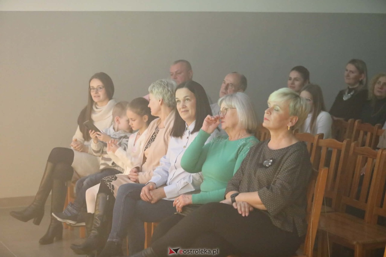 Koncert Kobiety polskiej estrady w CK-BiS [10.01.2026] - zdjęcie #23 - eOstroleka.pl