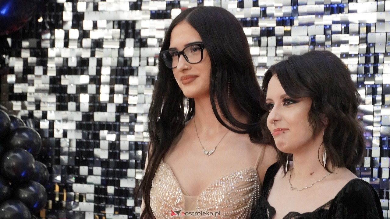 Studniówka II LO w Ostrołęce [10.01.2026] - zdjęcie #242 - eOstroleka.pl