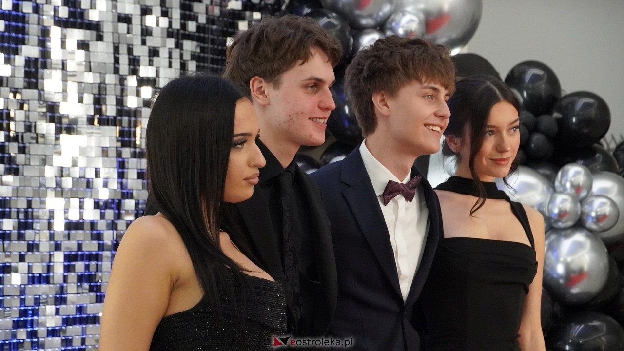 Studniówka II LO w Ostrołęce [10.01.2026] - zdjęcie #239 - eOstroleka.pl