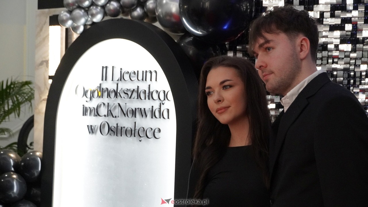 Studniówka II LO w Ostrołęce [10.01.2026] - zdjęcie #233 - eOstroleka.pl
