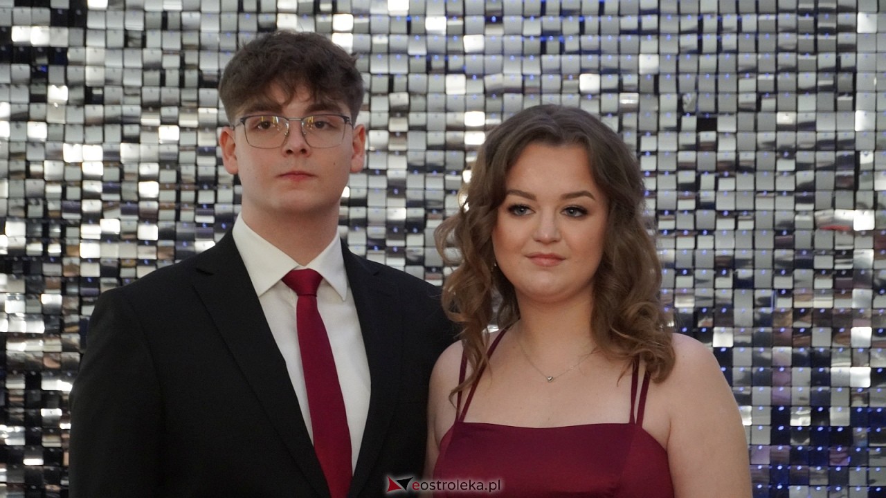 Studniówka II LO w Ostrołęce [10.01.2026] - zdjęcie #228 - eOstroleka.pl