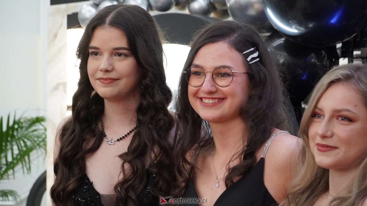 Studniówka II LO w Ostrołęce [10.01.2026] - zdjęcie #225 - eOstroleka.pl