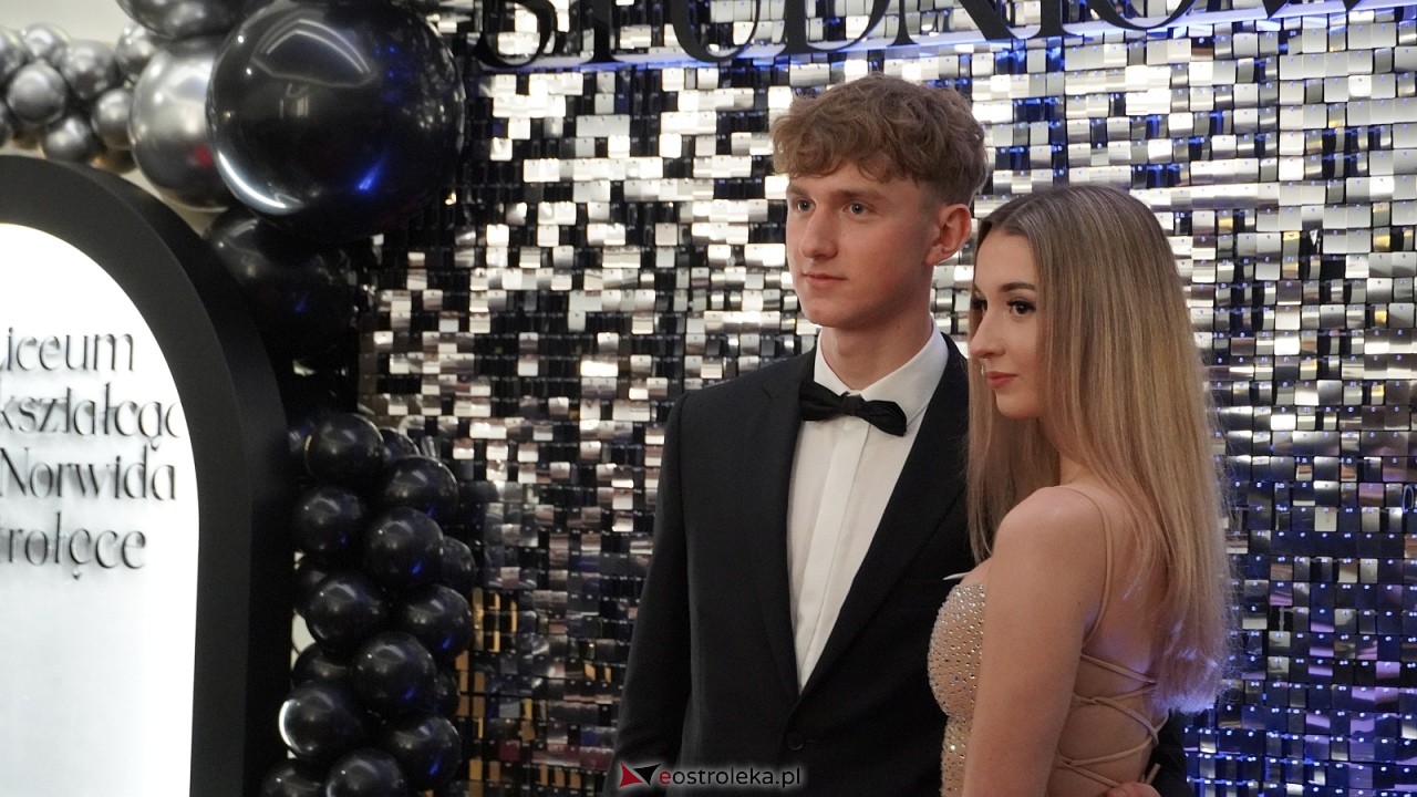 Studniówka II LO w Ostrołęce [10.01.2026] - zdjęcie #220 - eOstroleka.pl