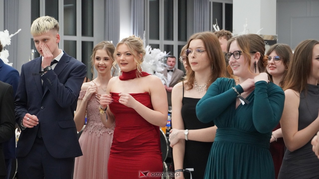 Studniówka II LO w Ostrołęce [10.01.2026] - zdjęcie #200 - eOstroleka.pl