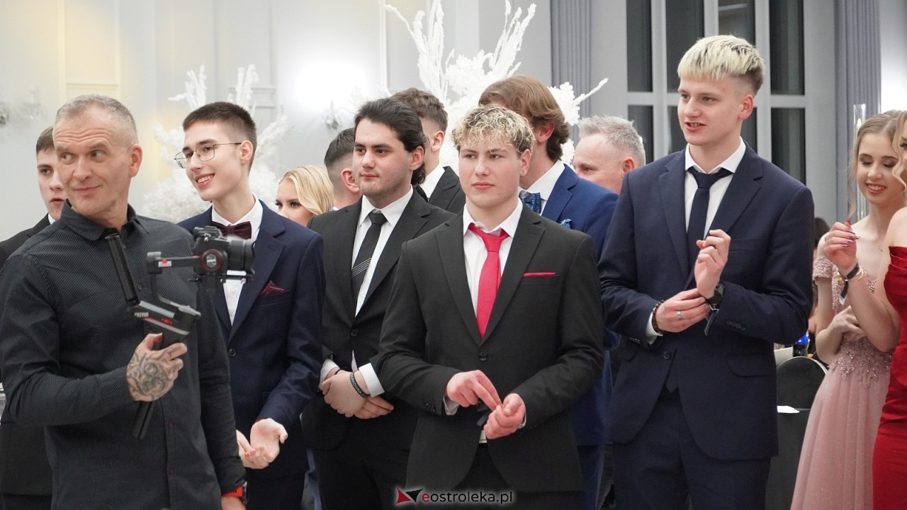 Studniówka II LO w Ostrołęce [10.01.2026] - zdjęcie #198 - eOstroleka.pl