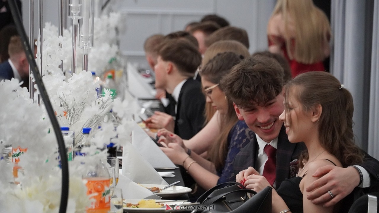 Studniówka II LO w Ostrołęce [10.01.2026] - zdjęcie #192 - eOstroleka.pl