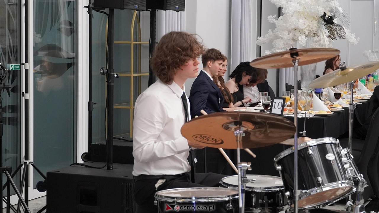 Studniówka II LO w Ostrołęce [10.01.2026] - zdjęcie #191 - eOstroleka.pl
