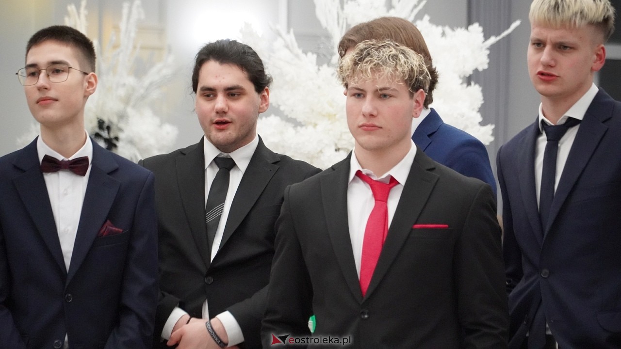Studniówka II LO w Ostrołęce [10.01.2026] - zdjęcie #188 - eOstroleka.pl