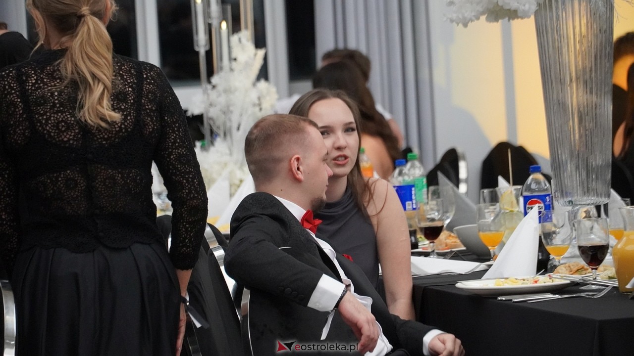 Studniówka II LO w Ostrołęce [10.01.2026] - zdjęcie #184 - eOstroleka.pl