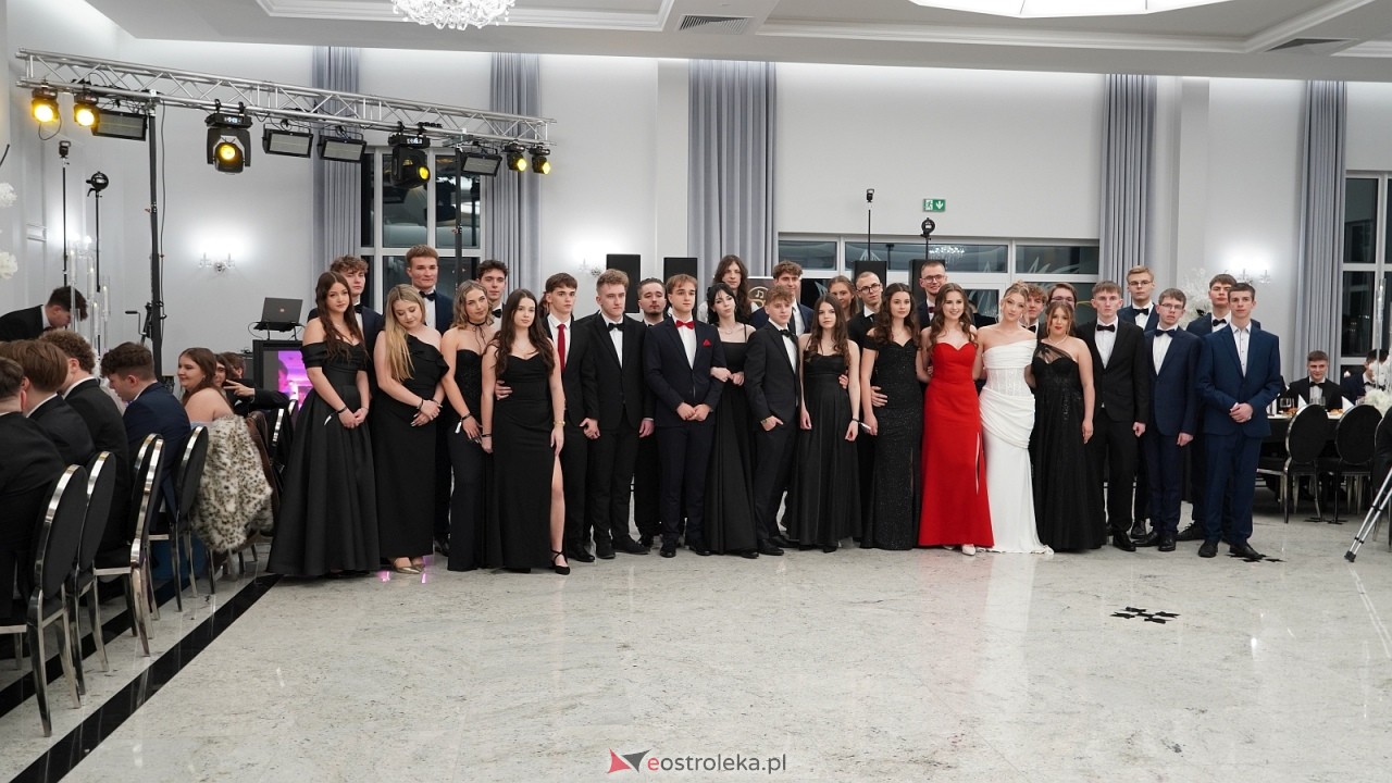 Studniówka II LO w Ostrołęce [10.01.2026] - zdjęcie #182 - eOstroleka.pl