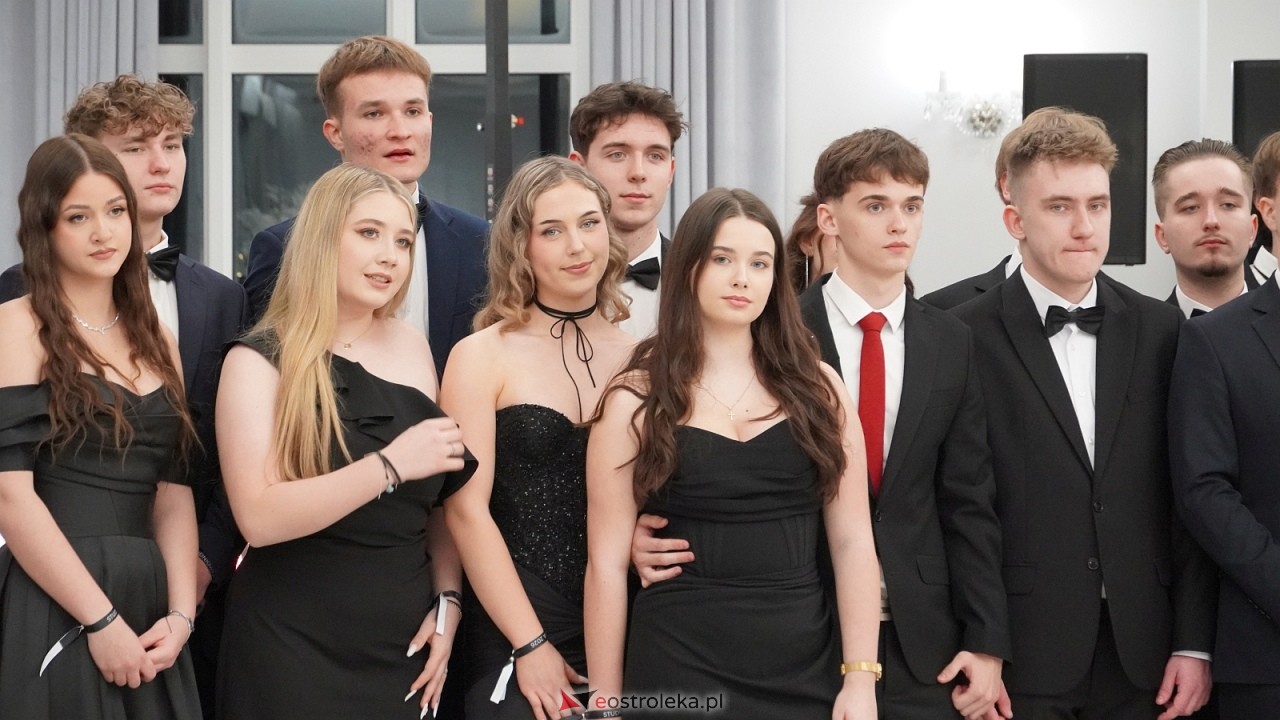 Studniówka II LO w Ostrołęce [10.01.2026] - zdjęcie #180 - eOstroleka.pl