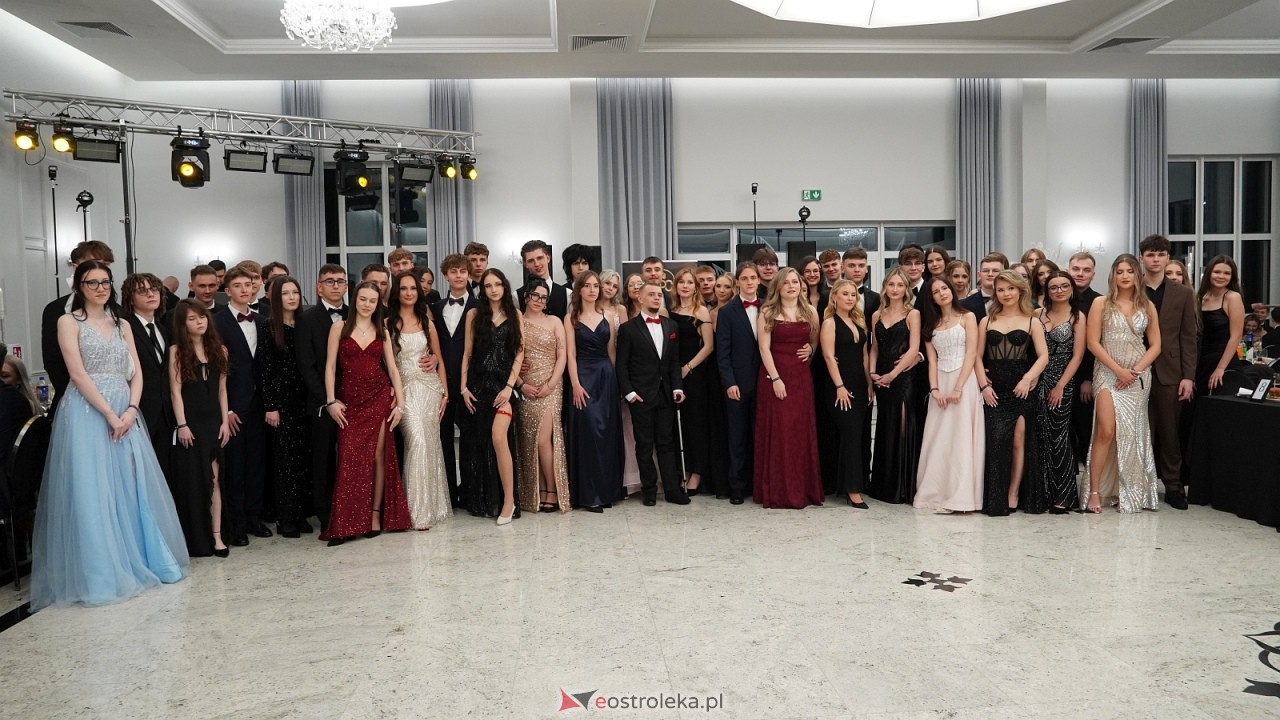 Studniówka II LO w Ostrołęce [10.01.2026] - zdjęcie #169 - eOstroleka.pl
