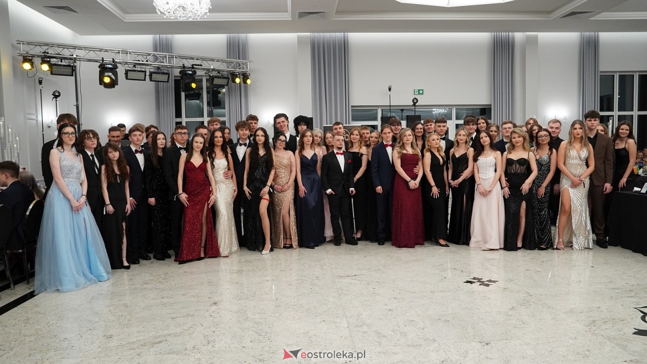 Studniówka II LO w Ostrołęce [10.01.2026] - zdjęcie #168 - eOstroleka.pl