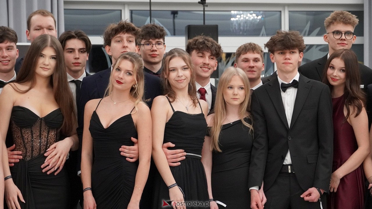 Studniówka II LO w Ostrołęce [10.01.2026] - zdjęcie #114 - eOstroleka.pl