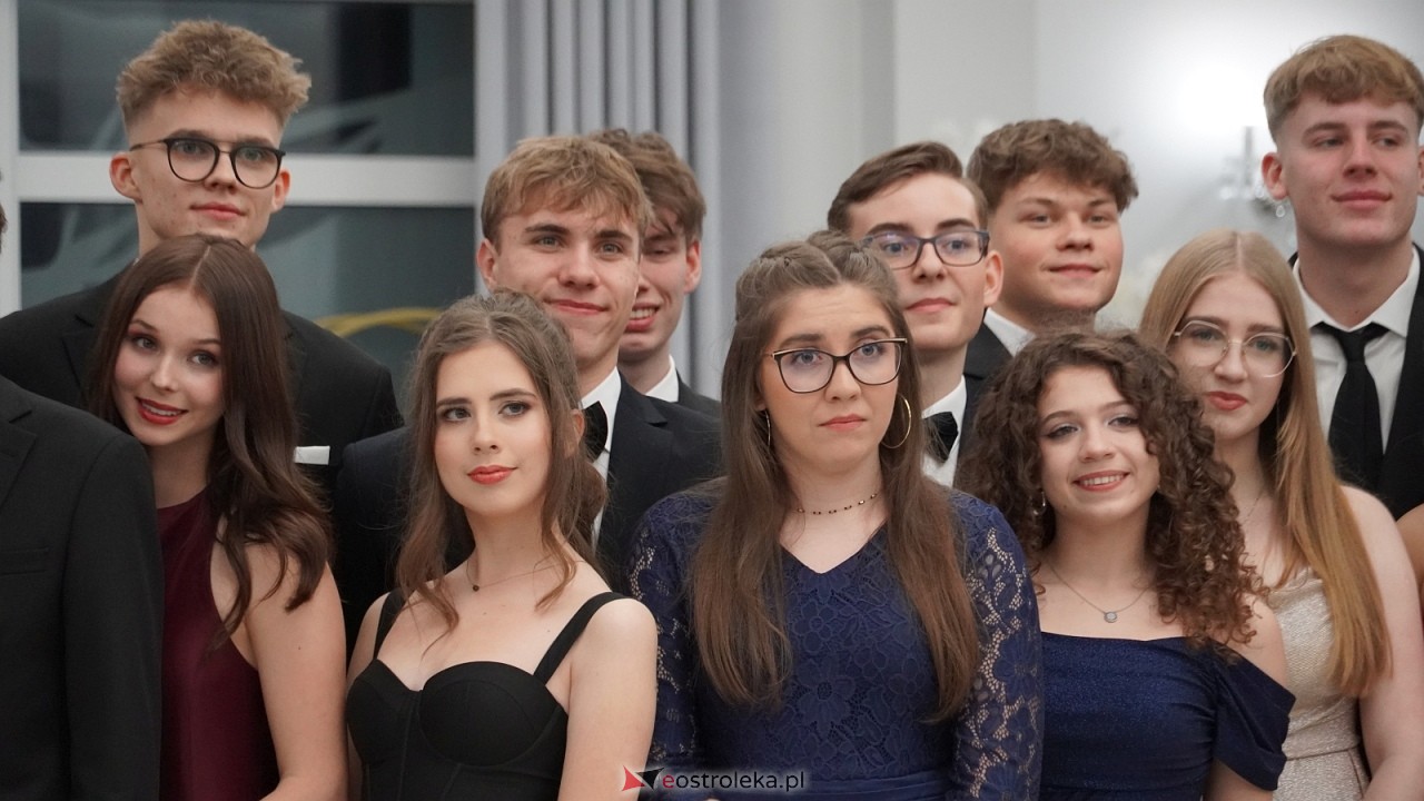 Studniówka II LO w Ostrołęce [10.01.2026] - zdjęcie #112 - eOstroleka.pl