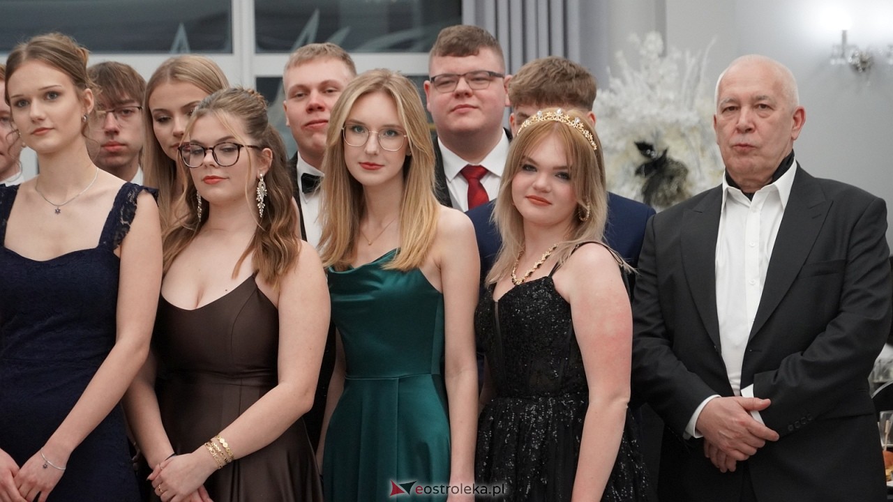 Studniówka II LO w Ostrołęce [10.01.2026] - zdjęcie #101 - eOstroleka.pl