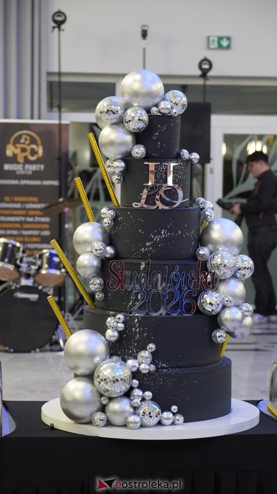 Studniówka II LO w Ostrołęce [10.01.2026] - zdjęcie #99 - eOstroleka.pl