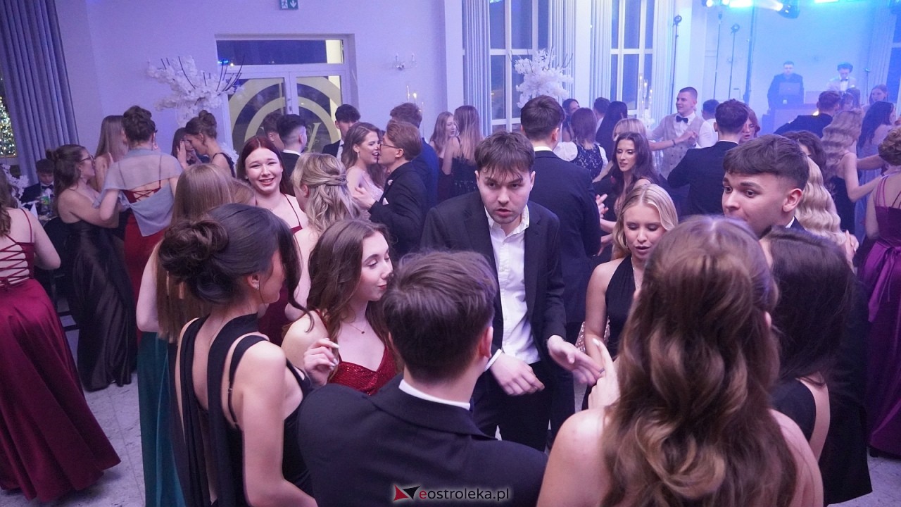 Studniówka II LO w Ostrołęce [10.01.2026] - zdjęcie #70 - eOstroleka.pl