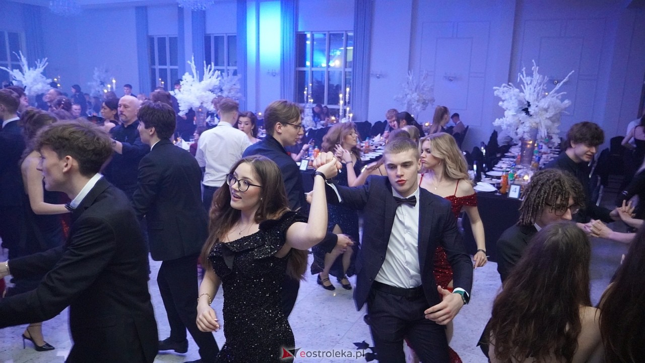 Studniówka II LO w Ostrołęce [10.01.2026] - zdjęcie #62 - eOstroleka.pl