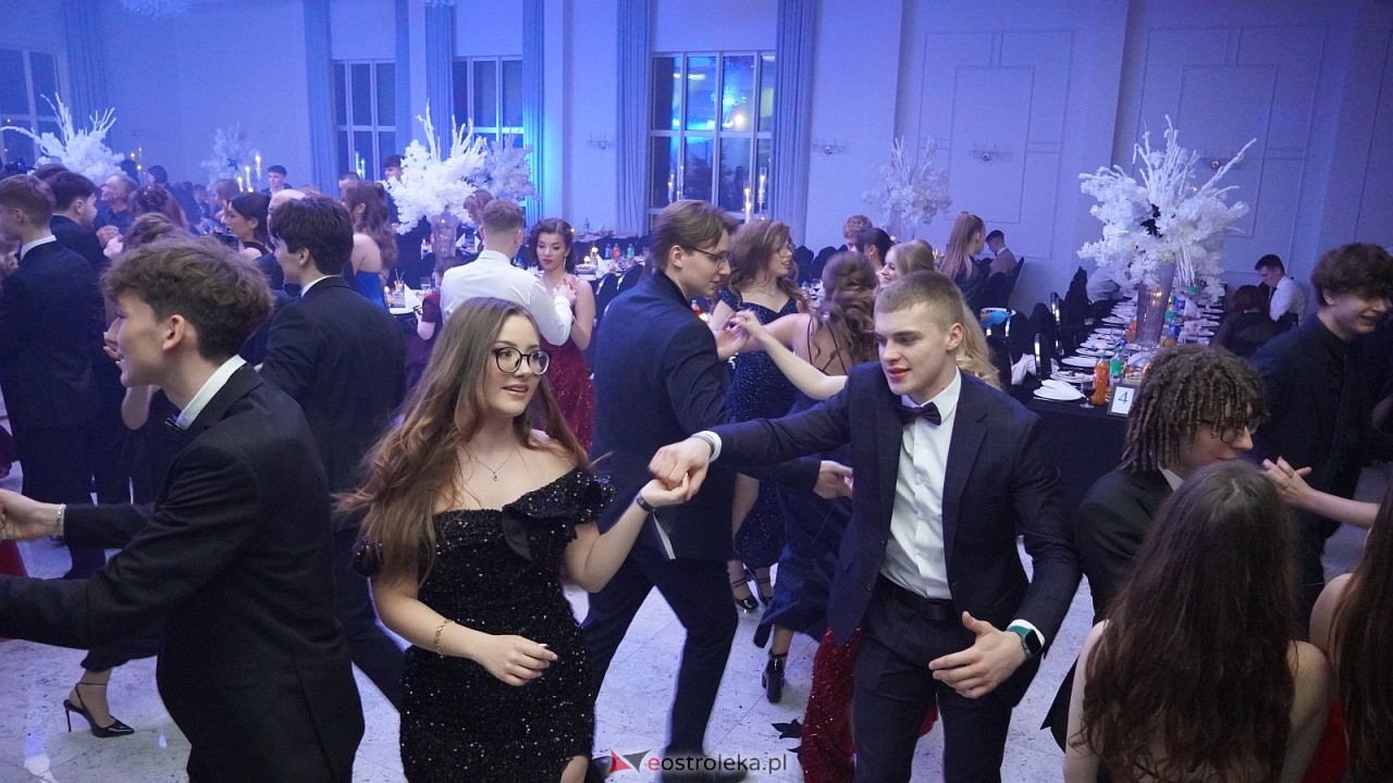 Studniówka II LO w Ostrołęce [10.01.2026] - zdjęcie #61 - eOstroleka.pl