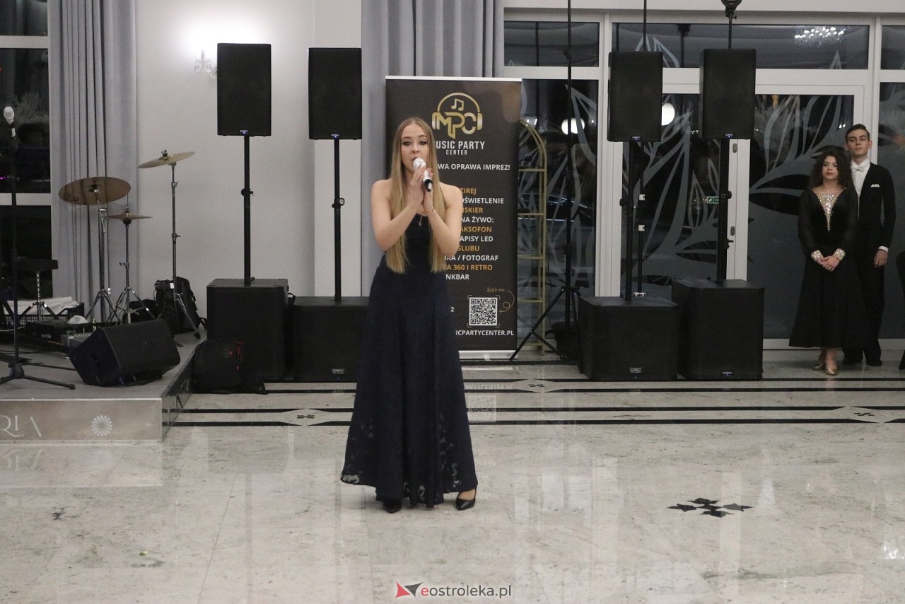 Studniówka II LO w Ostrołęce [10.01.2026] - zdjęcie #397 - eOstroleka.pl