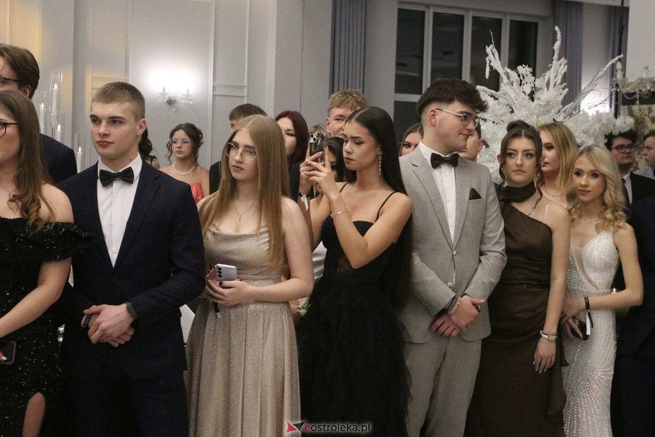 Studniówka II LO w Ostrołęce [10.01.2026] - zdjęcie #389 - eOstroleka.pl