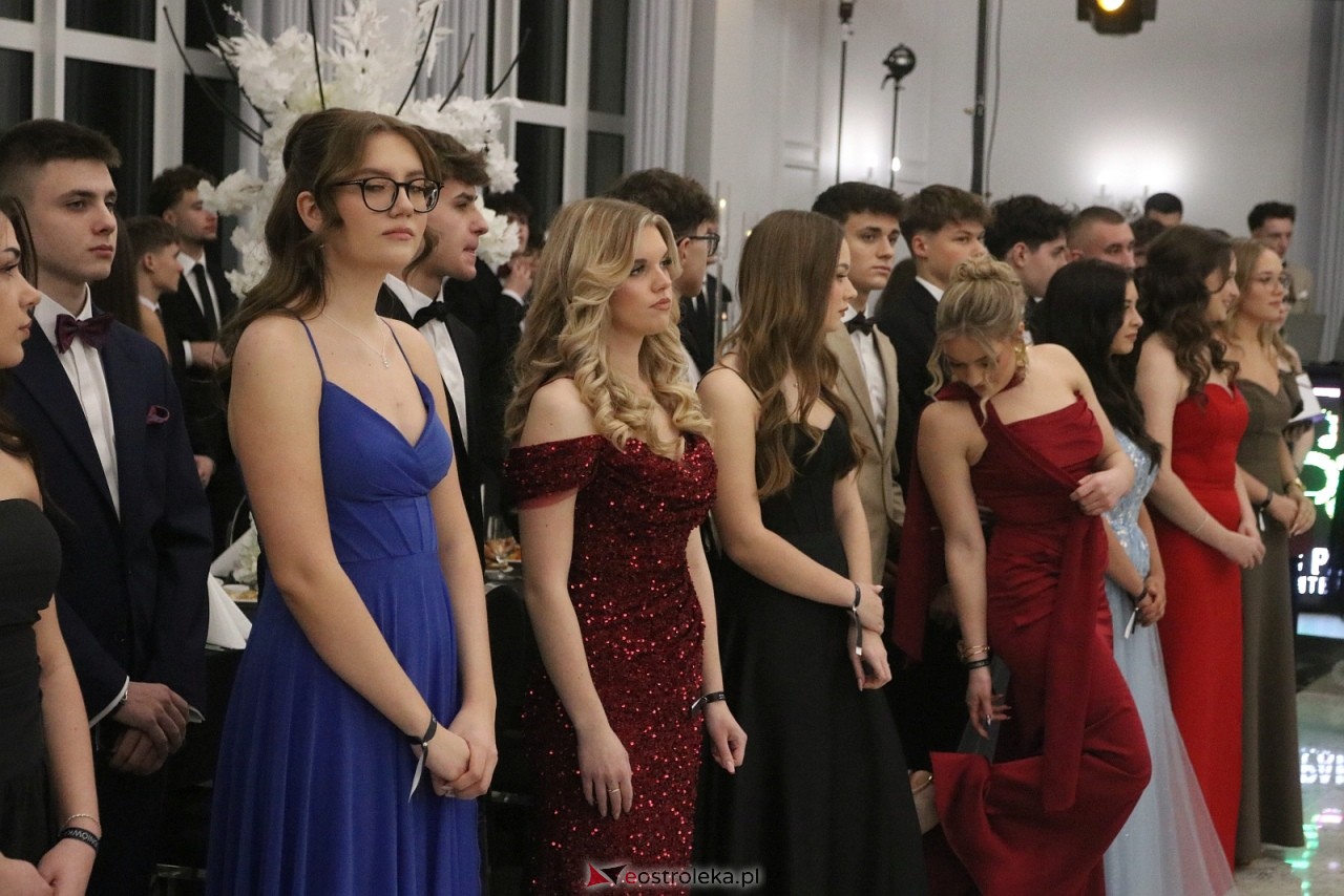 Studniówka II LO w Ostrołęce [10.01.2026] - zdjęcie #386 - eOstroleka.pl