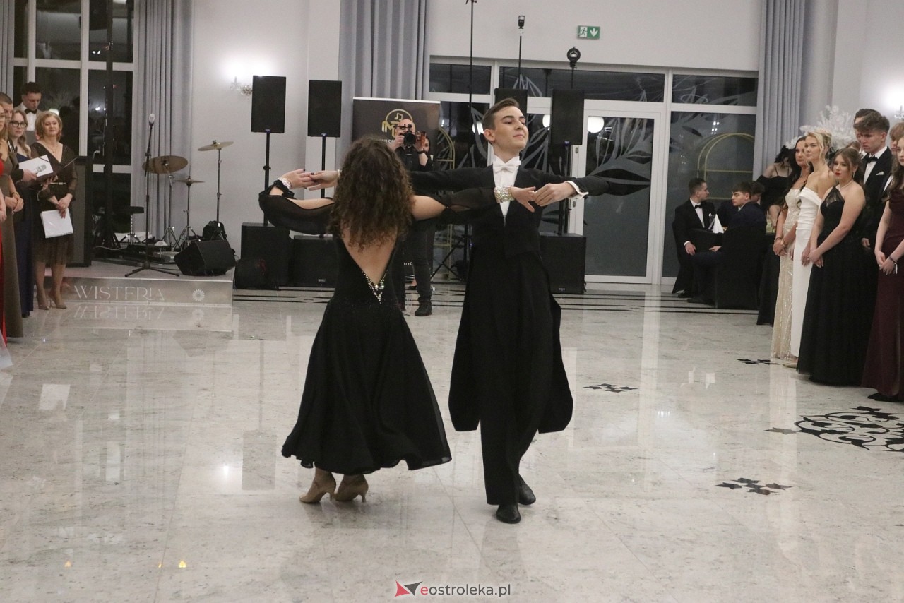 Studniówka II LO w Ostrołęce [10.01.2026] - zdjęcie #380 - eOstroleka.pl