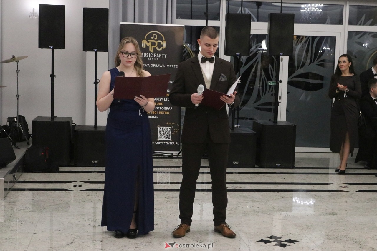 Studniówka II LO w Ostrołęce [10.01.2026] - zdjęcie #370 - eOstroleka.pl