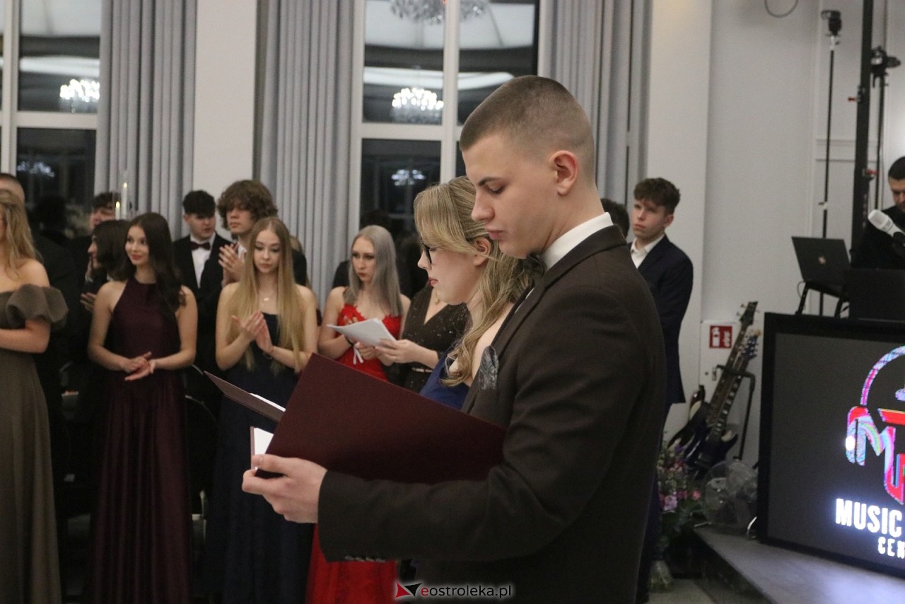 Studniówka II LO w Ostrołęce [10.01.2026] - zdjęcie #368 - eOstroleka.pl