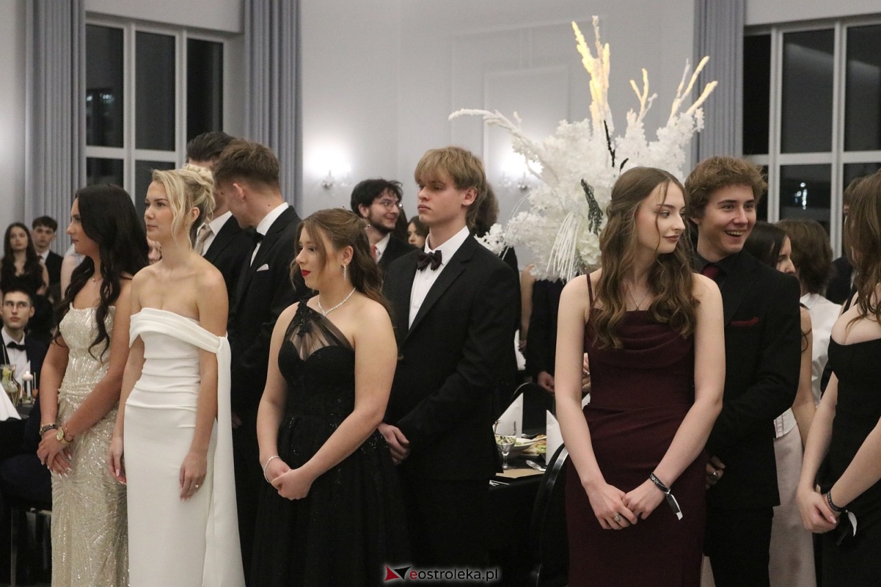 Studniówka II LO w Ostrołęce [10.01.2026] - zdjęcie #363 - eOstroleka.pl