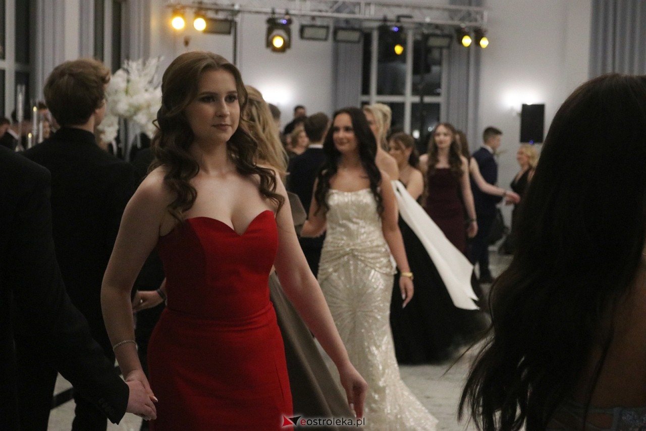 Studniówka II LO w Ostrołęce [10.01.2026] - zdjęcie #327 - eOstroleka.pl