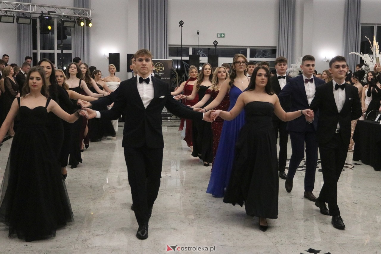 Studniówka II LO w Ostrołęce [10.01.2026] - zdjęcie #310 - eOstroleka.pl