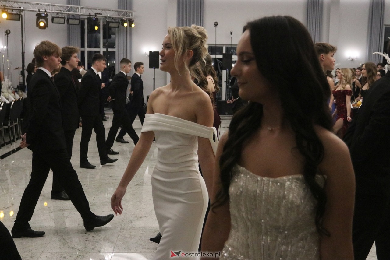 Studniówka II LO w Ostrołęce [10.01.2026] - zdjęcie #304 - eOstroleka.pl