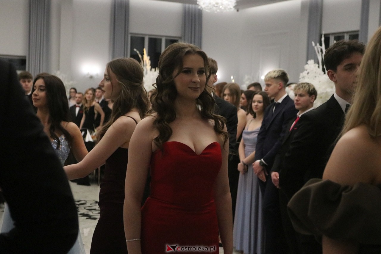 Studniówka II LO w Ostrołęce [10.01.2026] - zdjęcie #302 - eOstroleka.pl