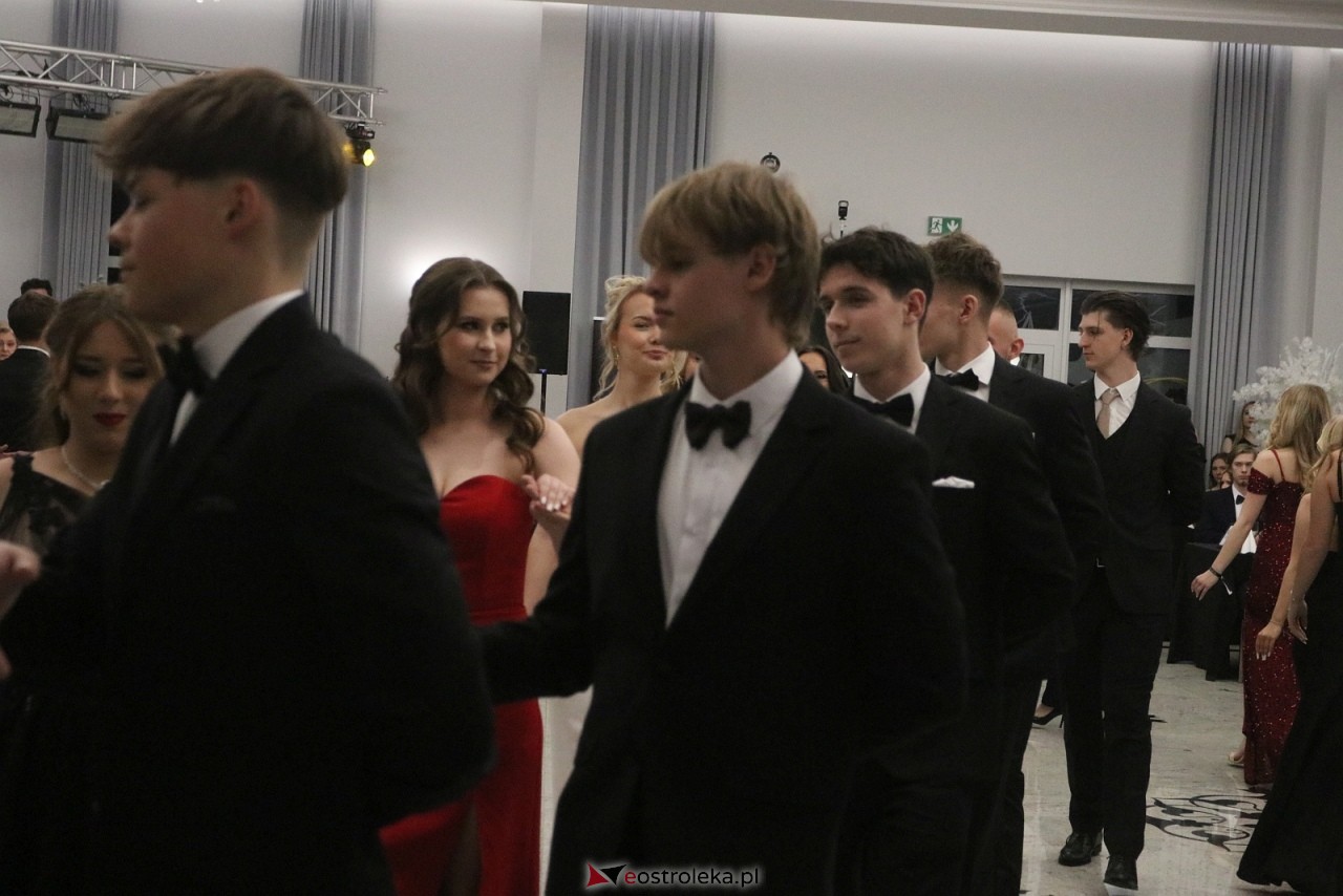 Studniówka II LO w Ostrołęce [10.01.2026] - zdjęcie #297 - eOstroleka.pl