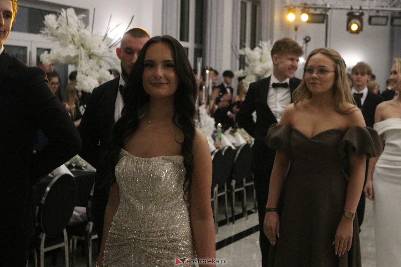 Studniówka II LO w Ostrołęce [10.01.2026] - zdjęcie #286 - eOstroleka.pl