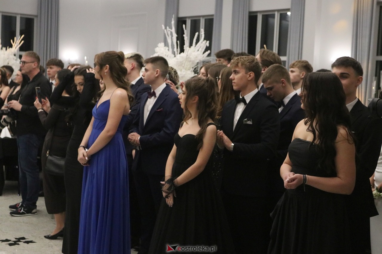 Studniówka II LO w Ostrołęce [10.01.2026] - zdjęcie #277 - eOstroleka.pl