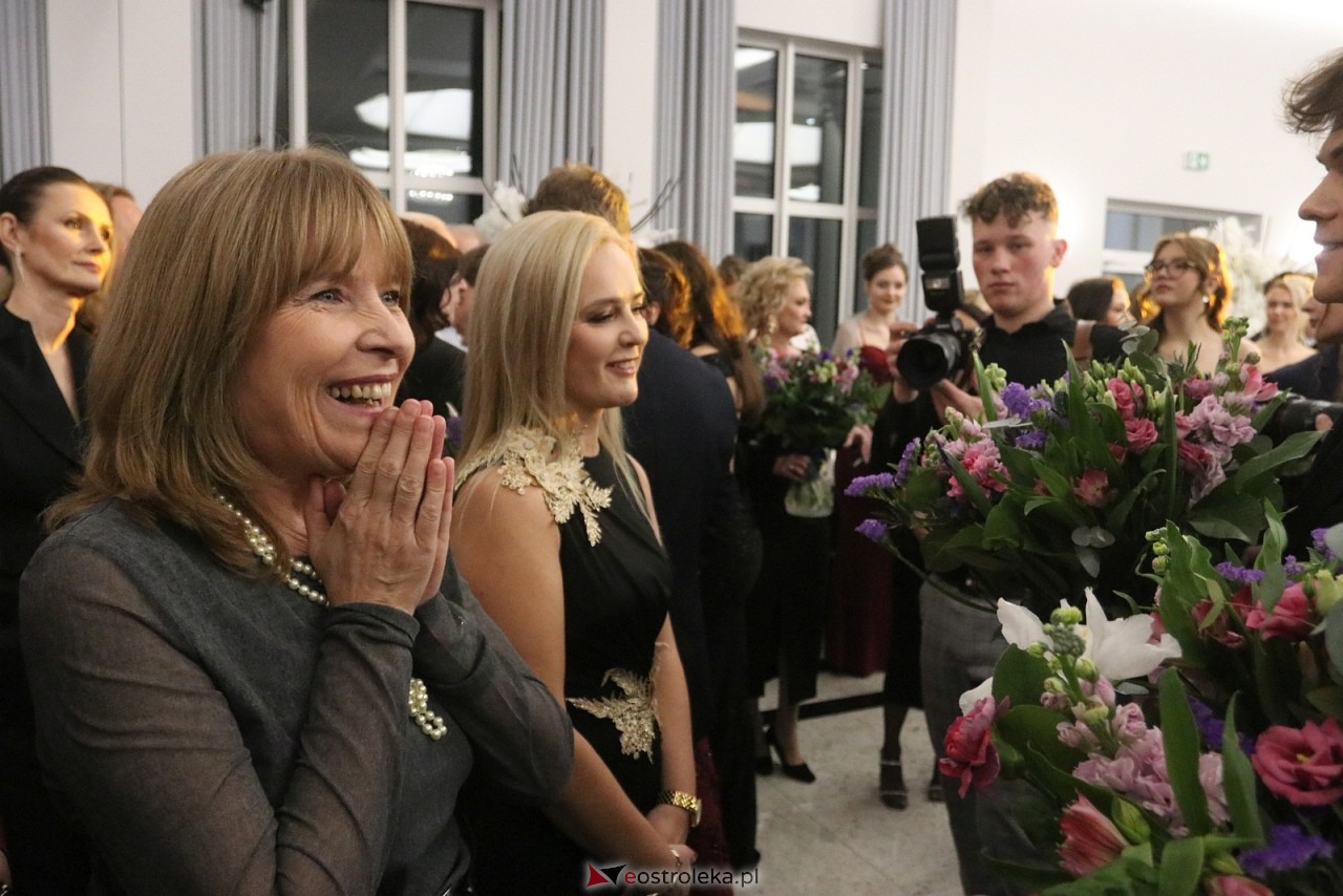 Studniówka II LO w Ostrołęce [10.01.2026] - zdjęcie #259 - eOstroleka.pl