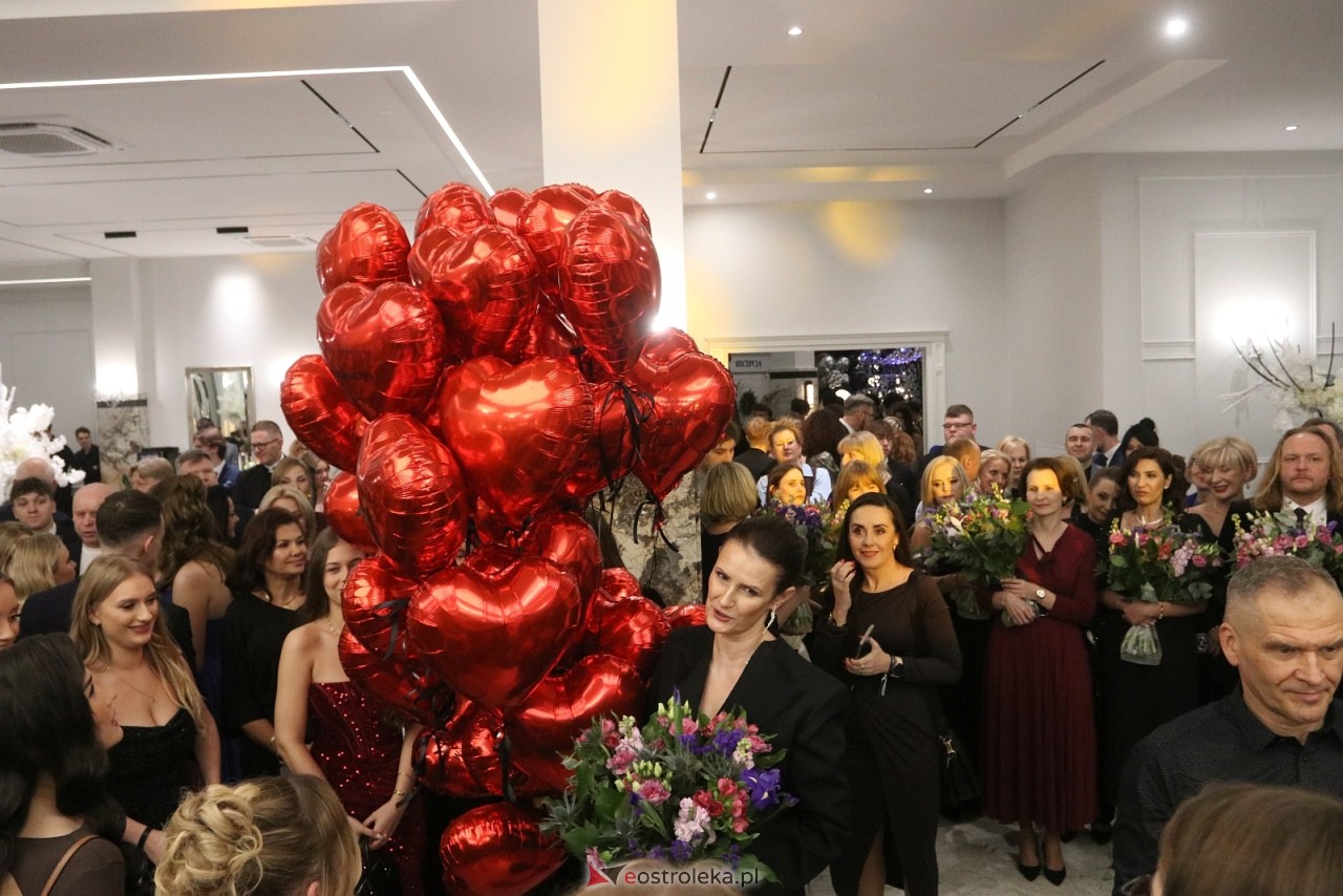 Studniówka II LO w Ostrołęce [10.01.2026] - zdjęcie #251 - eOstroleka.pl