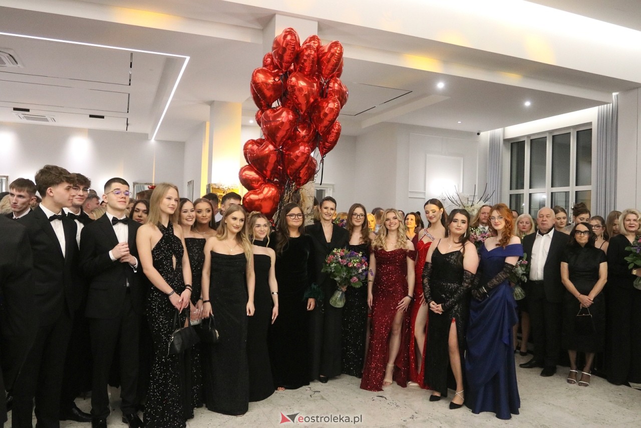 Studniówka II LO w Ostrołęce [10.01.2026] - zdjęcie #249 - eOstroleka.pl