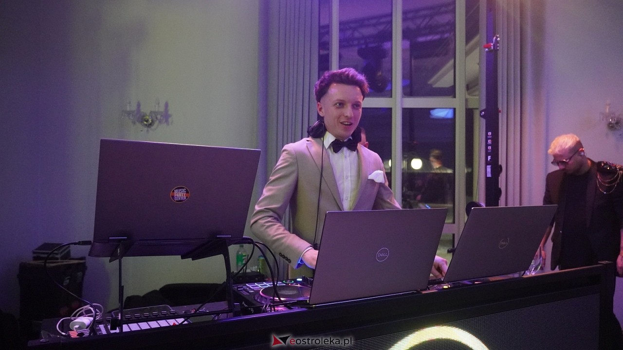 Piękni i Młodzi na studniówce II LO Ostrołęka [10.01.2026] - zdjęcie #130 - eOstroleka.pl